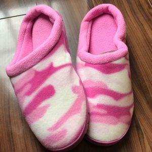 💕Limited Edition Pink Camo Memory Foam Slippers💕